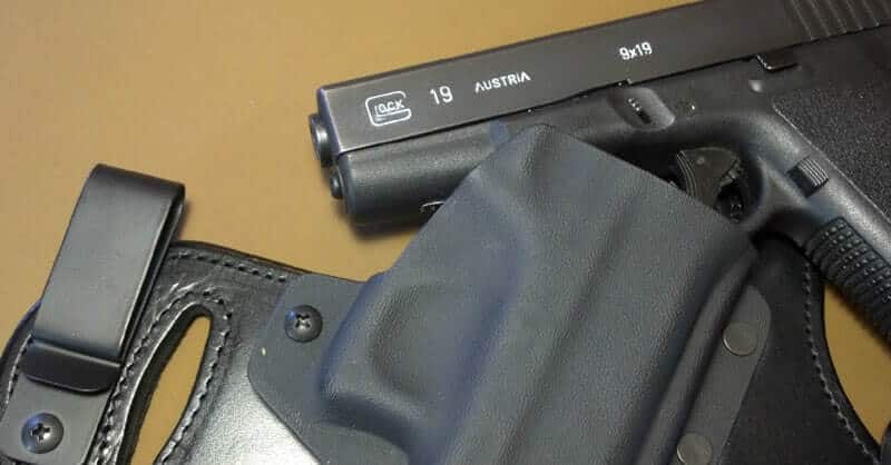 Best IWB Holster For Glock 19: Picking The Right Choice